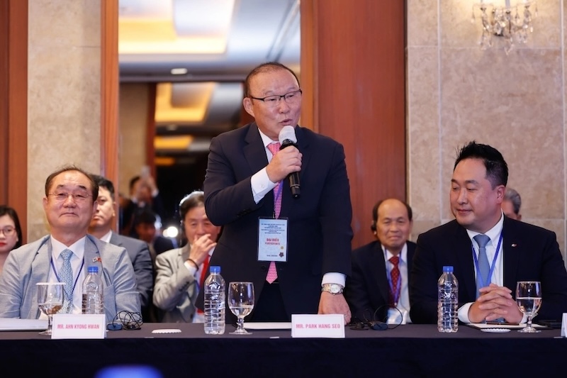 Chuyến thăm của HLV Park Hang Seo vào ngày 21 tháng 4 năm 2025