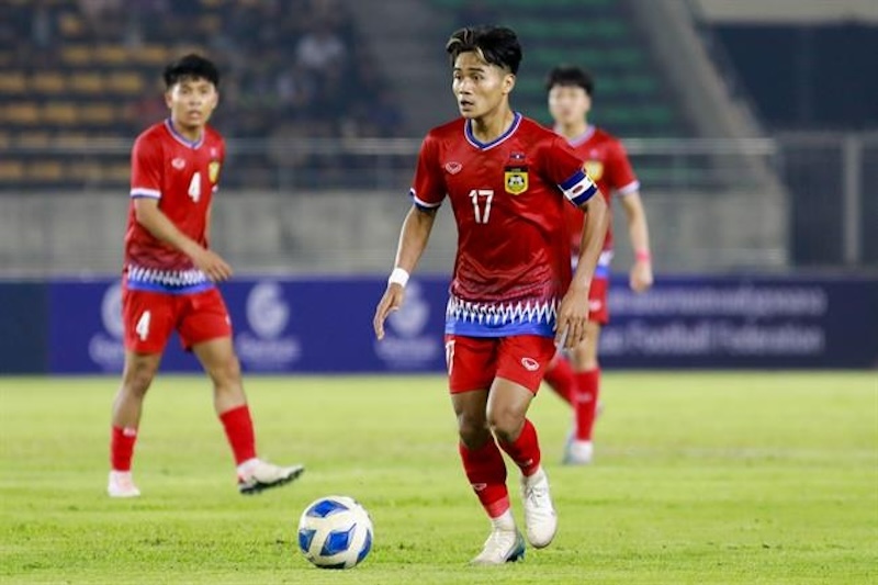Tuyến giữa và hàng công